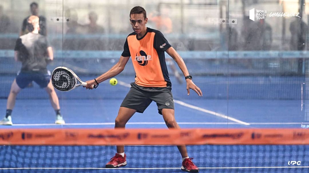 ⚡WPT MARBELLA CHALLENGER➡️ Algunas imágenes que nos deja la pre-previa del WPT CHALLENGER que se está disputando esta semana en Marbella.
Hoy a las 20hs nuestra jugadora Letizia Manquillo @letiziamapadel primer partido de previa😍
¡Grande equipo! Seguimos trabajando
#pádel #wpt