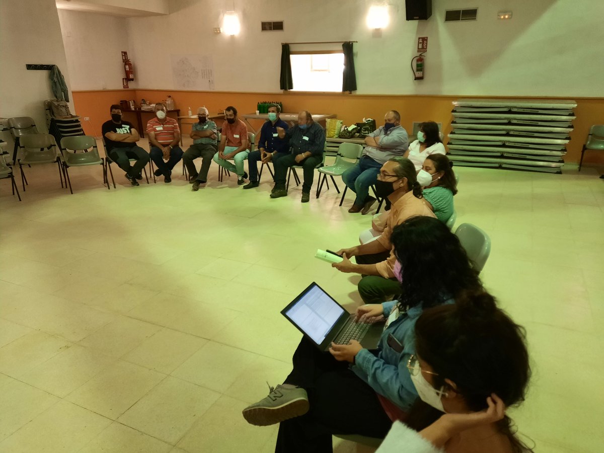 LifeCanadas's tweet photo. Tras el análisis por grupos trabajamos en común para consensuar prioridades. https://t.co/pYjS7xMwGw