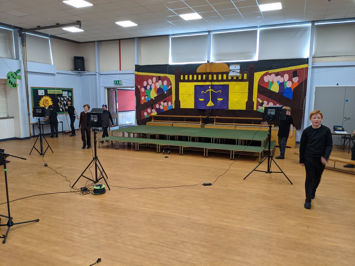 St. Saviour's Schools tweet media