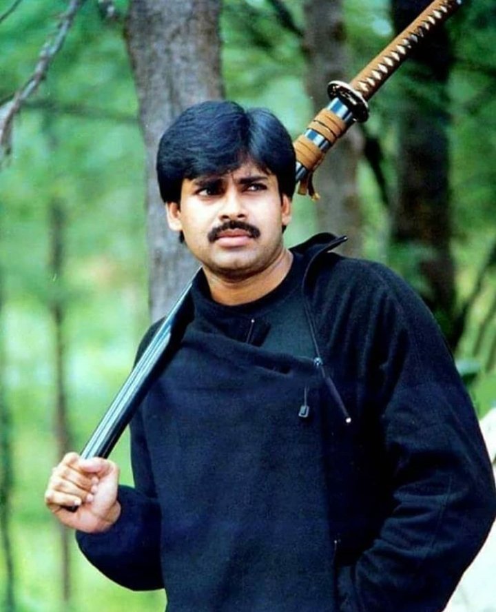 Chandu_0o's tweet photo. 100k Tweets Done and Dusted 🔥🔥

1hr lo 1Million Loading 🔥

#VakeelSaab ~ @PawanKalyan
#AdvanceHBDJanaSenani https://t.co/kRp9vSyX0A