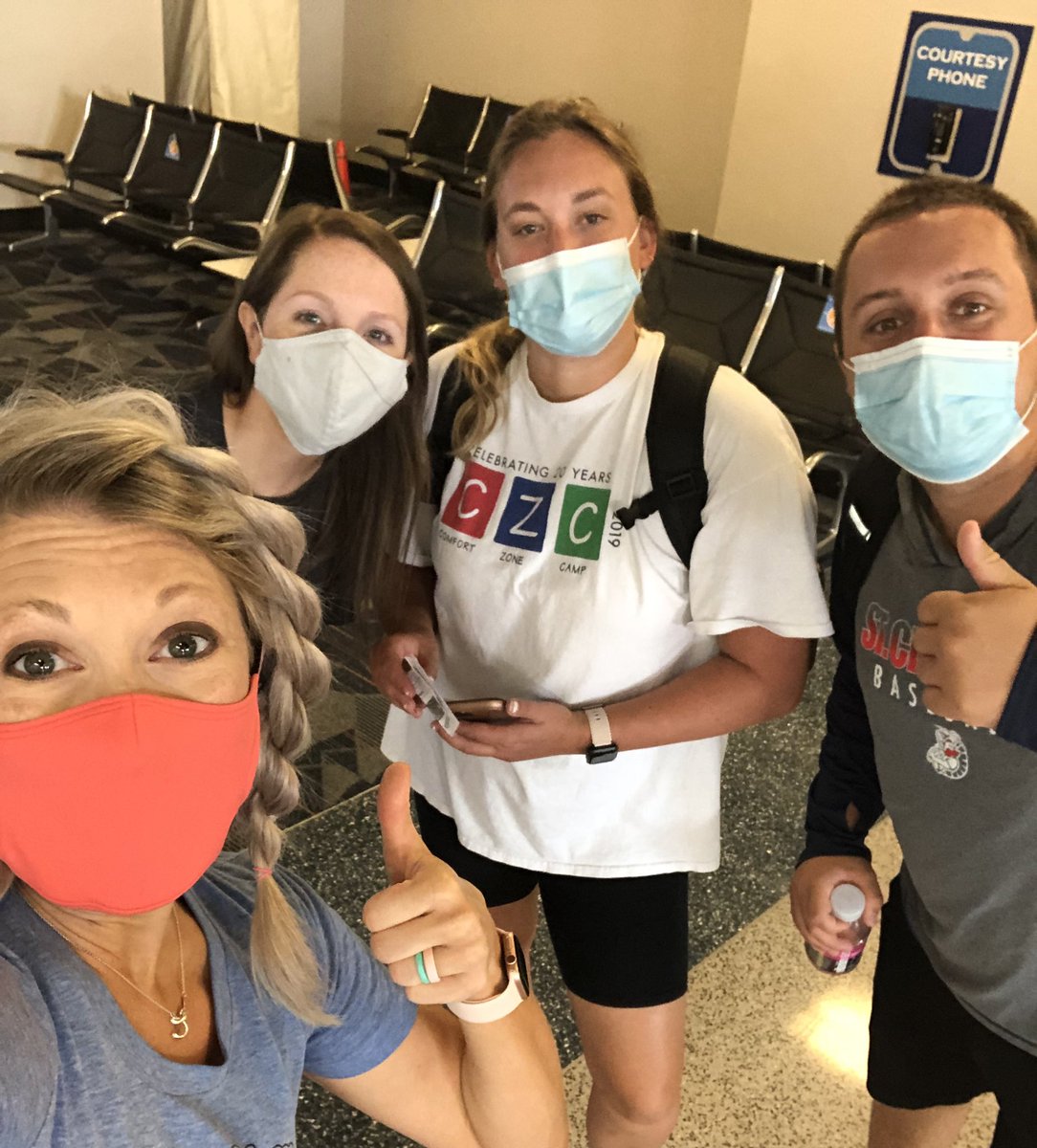 Richmond, VA ➡️ Las Vegas, NV ✈️

We’ve got a great @ComfortZoneCamp team on the way to serve grieving children for the first time ever in Nevada! Operation put a smile on a kid’s face is soon to be underway 😃😃😃

#GrieveHealGrow ❤️💙💚