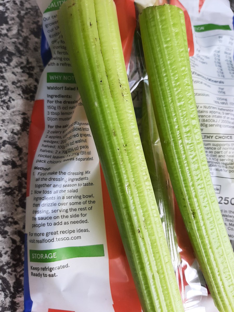 Spark_Elle's tweet photo. @Tesco This pack of your 'ready to eat' celery sticks is covered in dirt. Not everyone is going to notice before they eat. https://t.co/nvHd23denR