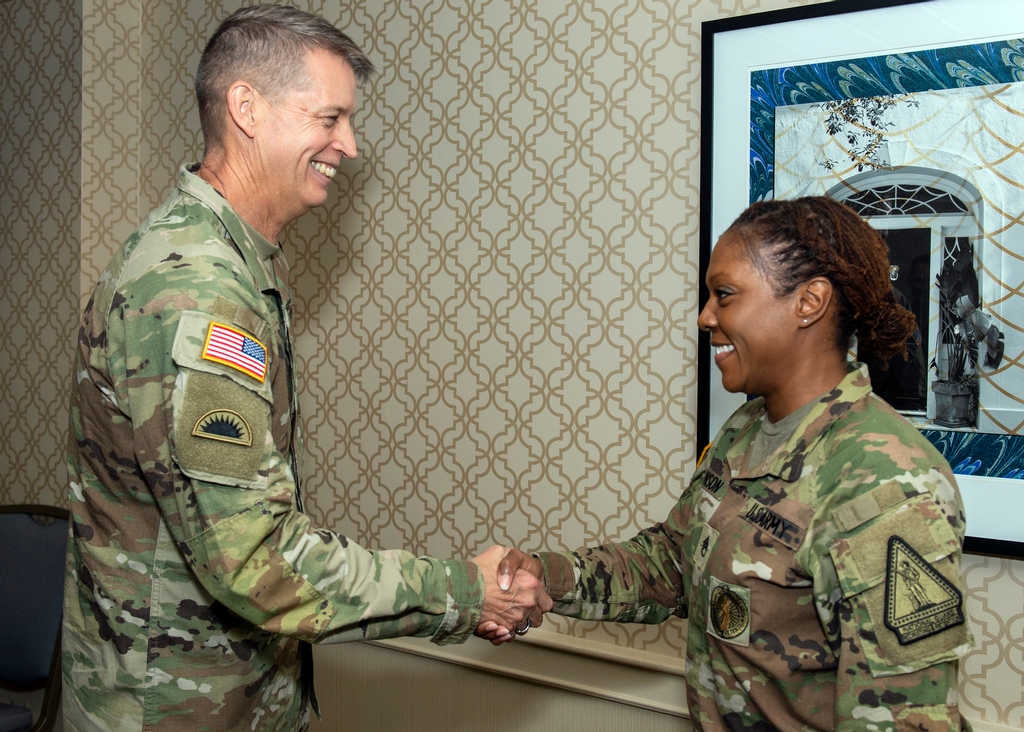 SCArmyGuard's tweet photo. Staff Sgt. Andrea Brunson, #SCGuardRecruiter, was recognized by Gen. Daniel Hokanson, Chief of the National Guard Bureau, as one of the top five recruiters in the state and was a candidate for the Director 54 award. #LiveHereServeHere #SCNationalGuard #SCGuard #ArmyNationalGuard https://t.co/WtoFOBJA2A