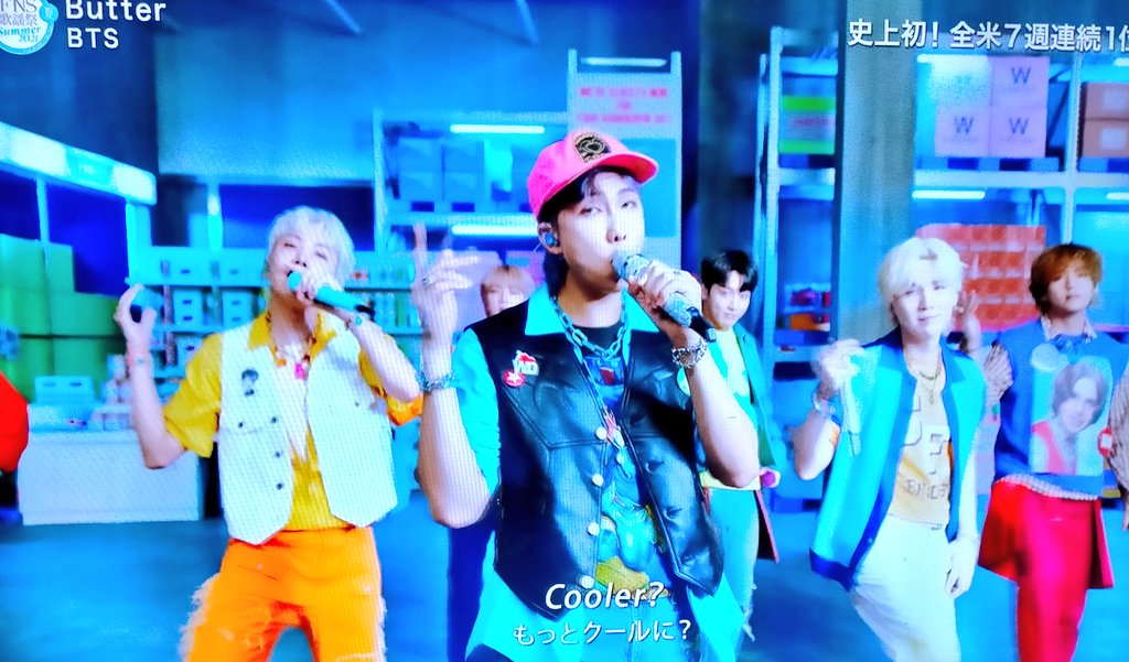 sk_fowarding's tweet image. アラレちゃんがいると思ったらナムさんだった😂😂
#FNS歌謡祭夏2021
#bts