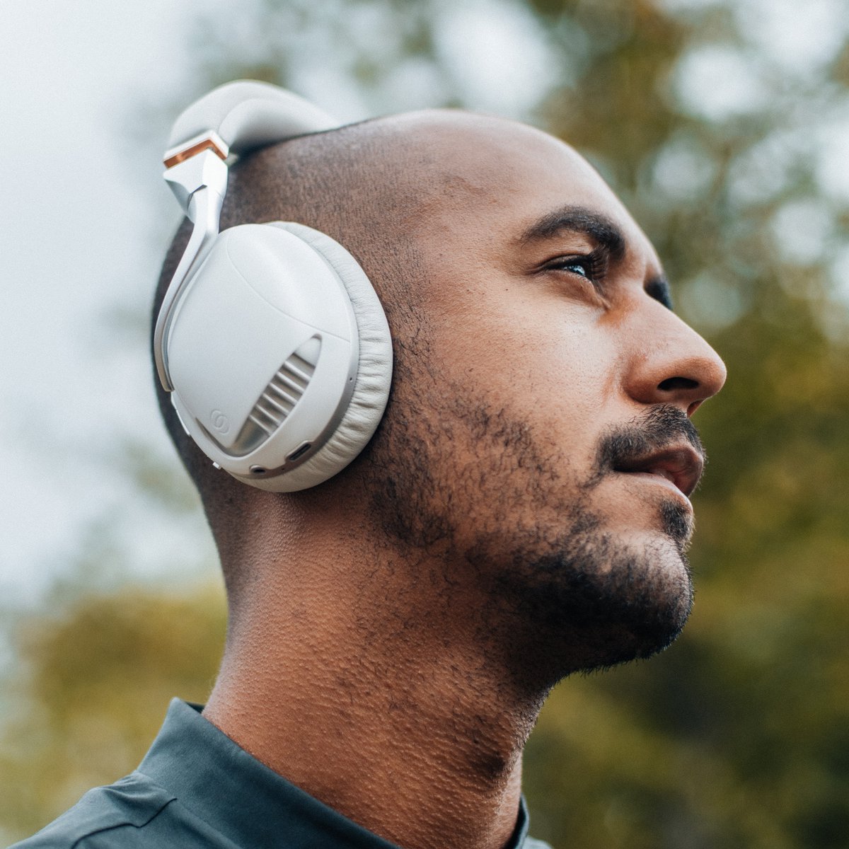 irisaudiotech's tweet photo. Sound is a part of your every day needs and experiences.
#IRISFlowHeadphones create a more rich and detailed listening experience, engaging you in life and unlocking your capabilities through #ActiveListening.
https://t.co/HgEg3bd9va
#ListenWell #IRISFlow #MentalWellness https://t.co/q67WBxxkVw