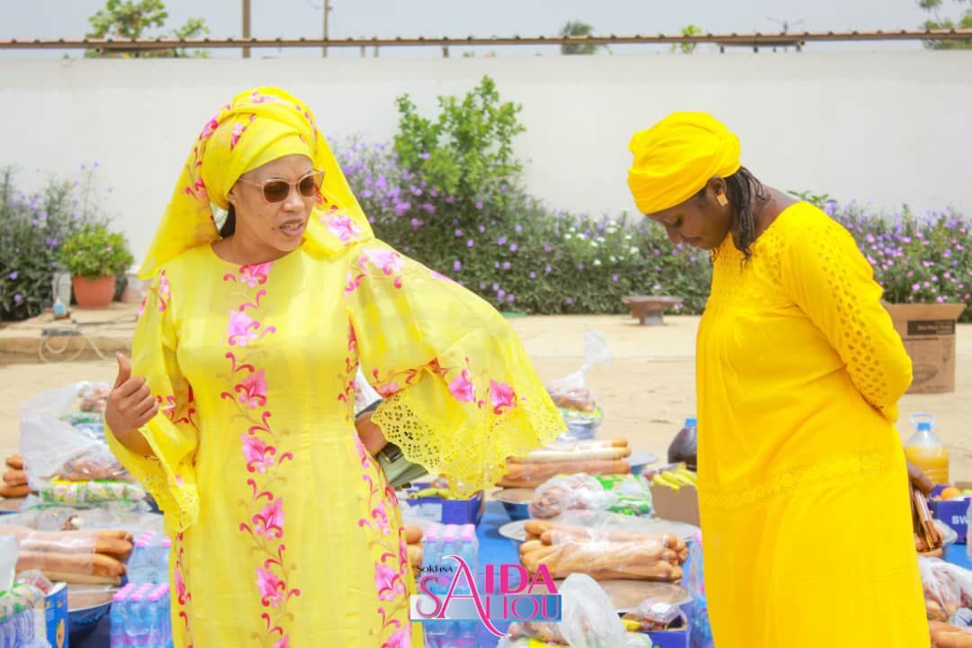 SokhnaAida_Off's tweet photo. YA AIDA SALIOU yalla nafi yagg lol té wère andkok SOKHNA BATOR SALIOU ak SOKHNA ADJA SALIOU❣🙏

#YAST #SERIGNE #BETHIO #ECOLE #CORANIQUE https://t.co/9vlFXwFXcC