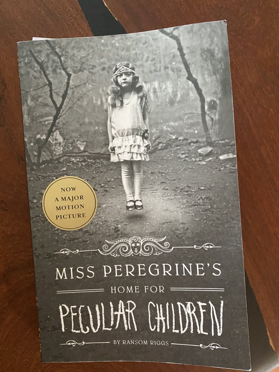 I’m currently reading Miss Peregrine’s Home For Peculiar Children. It is peculiar but interesting.. I love the use of old photos found to create the story. #SLIS55325 ⁦<a href="/UHCL_SLIS/">UHCL_SLIS</a>⁩