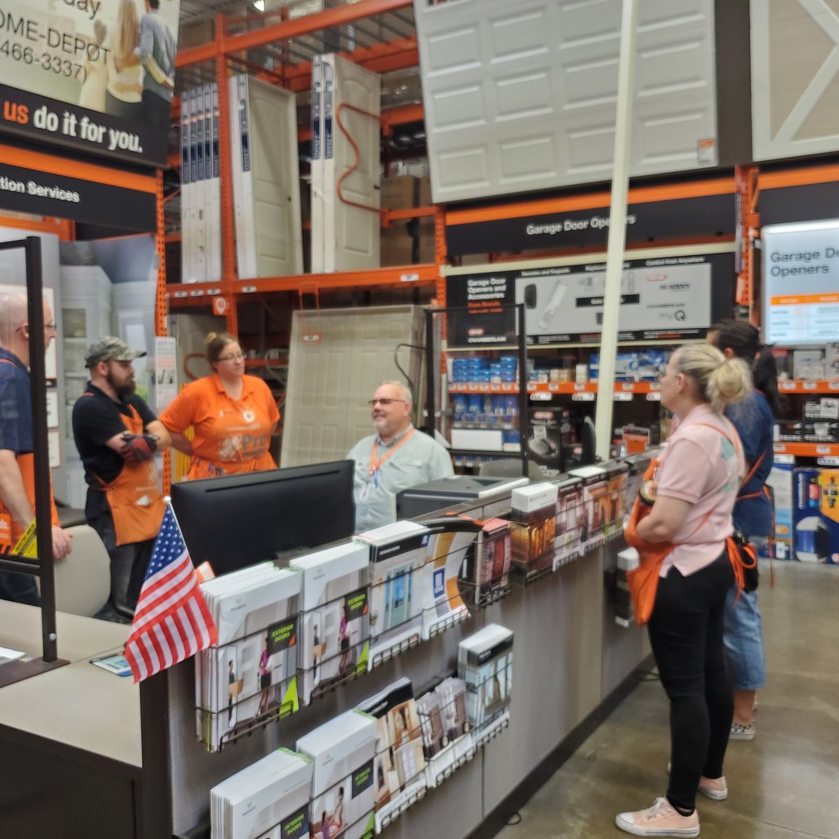 Melissa Large tweet media