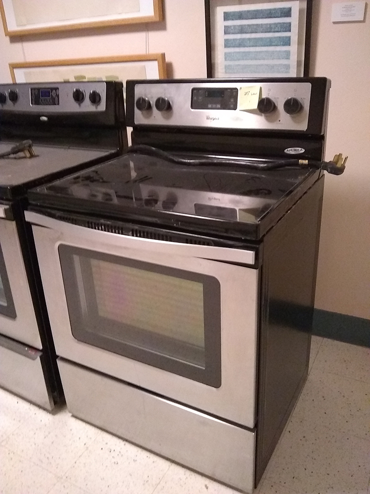 NYS_OGS's tweet photo. #NYS Surplus, kitchen edition!
Next week on the #NYS @eBay Store we will have:
#Whirlpool Stove
#Turboair Commercial Refrigerator
Stainless Steel Commercial Sink
#Beverageair Undercounter Commercial Refrigerator
Visit https://t.co/GZPz0f45r2 for more info https://t.co/8YQgY5LYxK