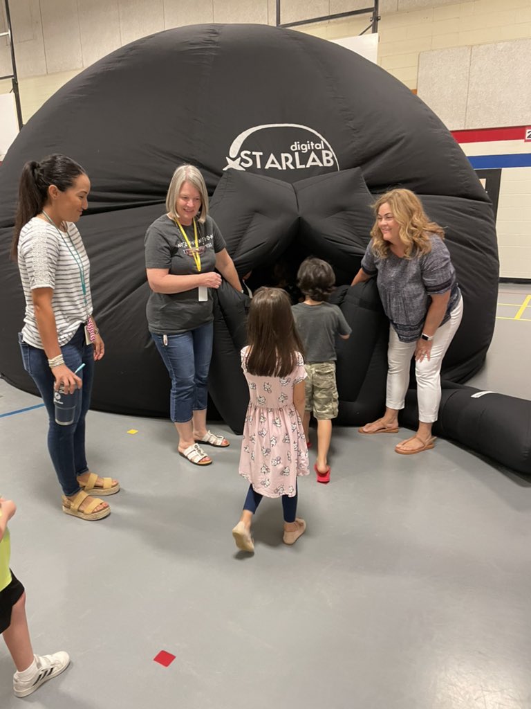 MsJRRISD's tweet image. Launch 🚀 students are enjoying a special visit with a mobile planetarium today! I loved hearing the audible “wowww”s as students fearlessly climbed in #LearningLaunch #OldTown