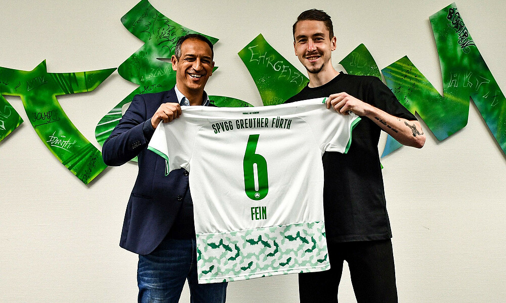 [Bild: E6QymCGXsAM9bmD?format=jpg&name=medium]