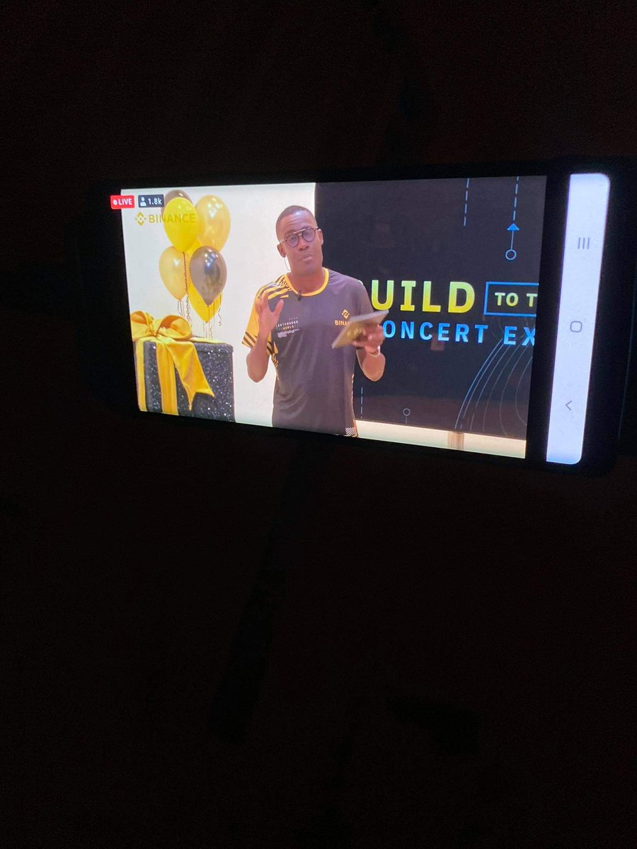 pnanh94's tweet photo. #BinanceTurns4 
#Binance 
To the moon 🚀🚀🚀 https://t.co/DuZ8tj2QIl