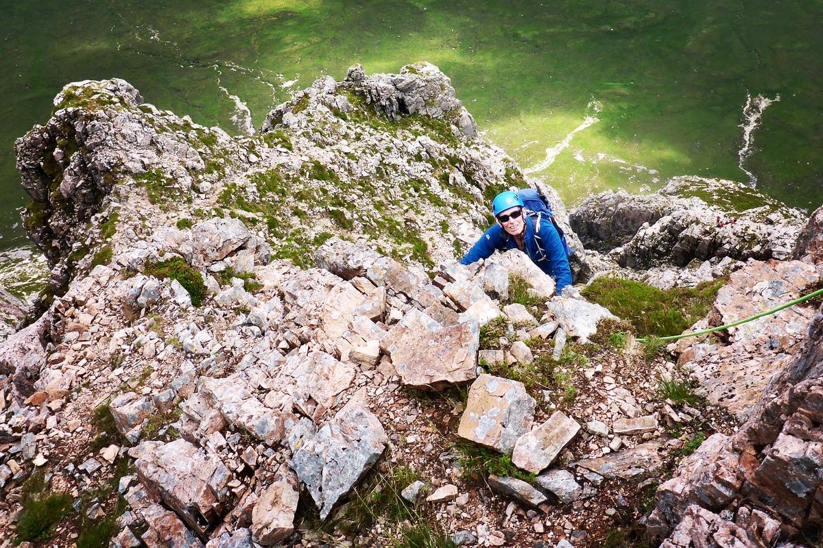 MaxHuntercouk's tweet image. Robert and I really enjoyed Curved Ridge &amp;amp; Crowberry Tower today. The weather was a little cloudy but we were super sheltered from the wind and so we had optimal dry conditions on the climb. @the_AMI