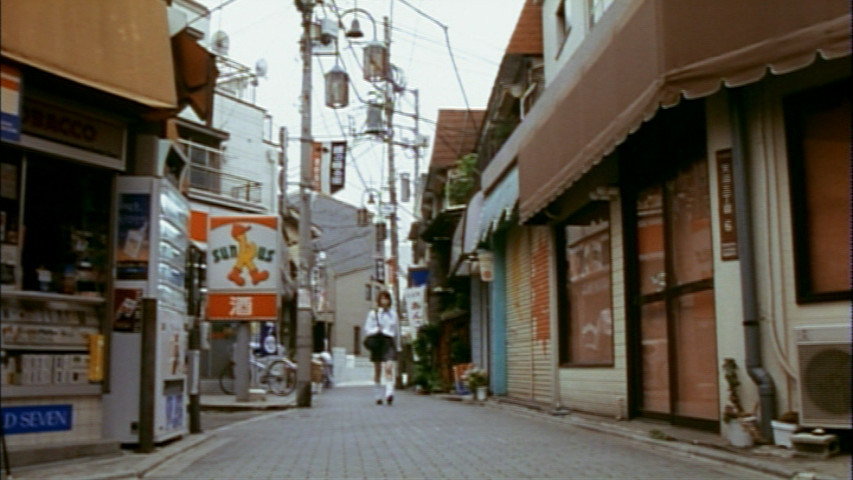 TokyoMillBot's tweet image. 自殺サークル (2001)