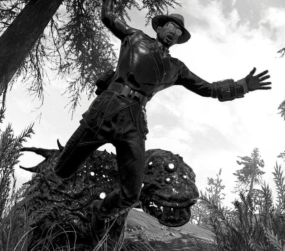 jamsessions_'s tweet photo. That Feeling When -
A Snallygaster Comes Along And Knocks All The Color Out Of Your Day. 
. . . 
@fallout
#snallygaster #blackandwhitephoto #metaphors 
. . . 
#fallout76 #fallout76photomode #iplayfallout76 #falloutcommunity #bethesda https://t.co/IOmjT3seyQ