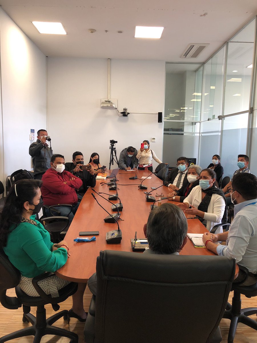 EitelZambranoEc's tweet photo. En una reunión muy productiva para el sector pesquero artesanal con el presidente y la vicepresidenta de @soberanialimen 
Siempre son bienvenidos a esta su casa @AsambleaEcuador 
#ASOABAPAMAR #ASOBARBOL #ASOCAÑEROSDEMANTA #ASOPROSERGILCRUCITA https://t.co/8cgGKhmPcN