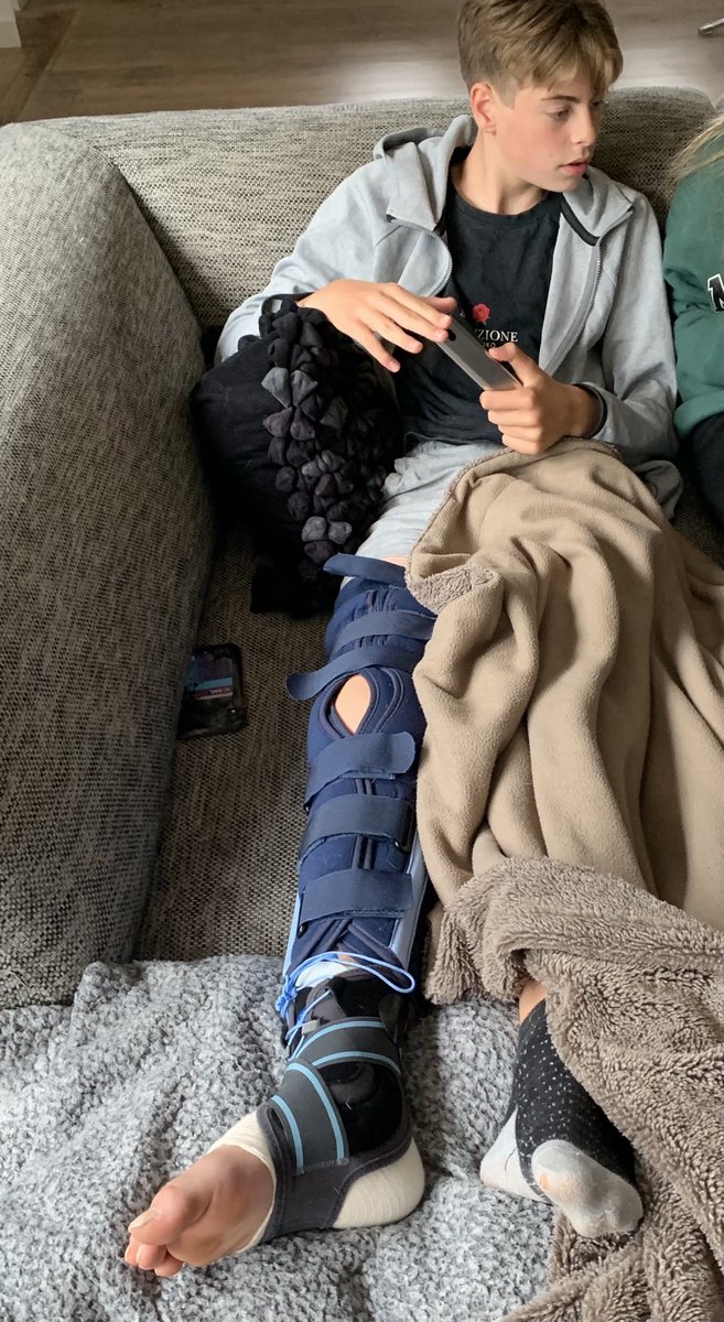 Esther van Garderen tweet media