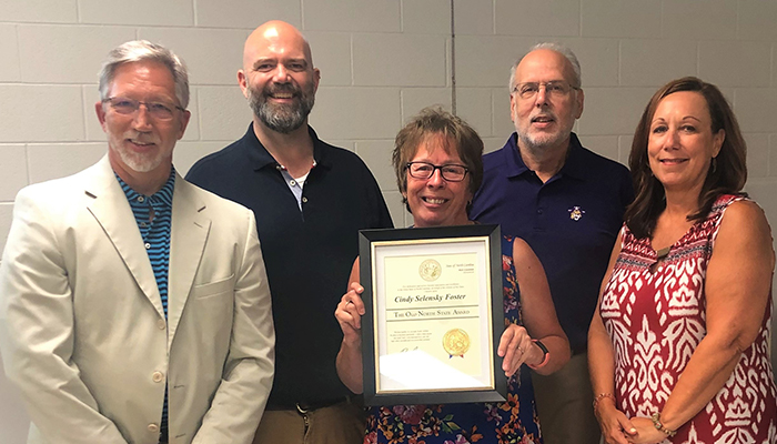 waketechcc's tweet image. [NEWS] - Simulation and Game Development Program Director Receives Old North State Award

Congratulations to Cindy Foster, #WakeTech’s Program Director of Simulation &amp;amp; Game Development, on being awarded the Old North State Award.

Story: bit.ly/3ejUchQ