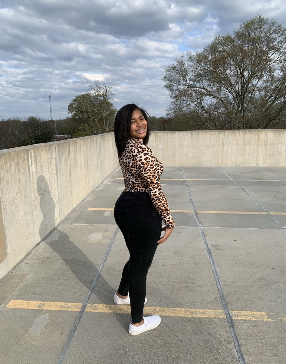 Brackett2Regina's tweet photo. hi i’m Regina ✨
- rock hill, sc 📍
- exercise / sports medicine ❣️
- amosc: @ginaaa.703 🥰
 #uscu25 https://t.co/hgu4Dlhogf