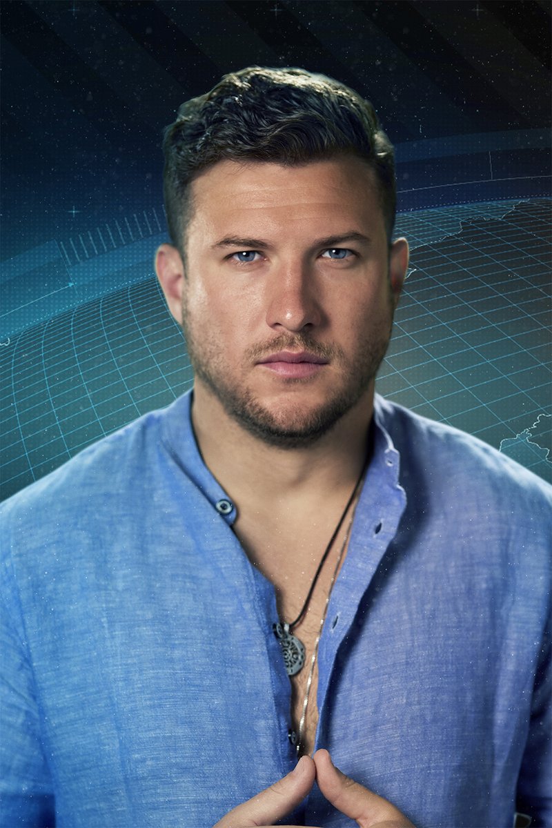 TheChallenge's tweet photo. Let us introduce you to the operatives entering the field for The Challenge: Spies, Lies, &amp; Allies premiering WEDNESDAY, August 11th at 8/7c on @MTV! 📛

Starting with @MTVDevinWalker @MTV_AMANDAG  @CoryWharton @AneesaMTV 💥 #TheChallenge37 https://t.co/jwfJFbefoq