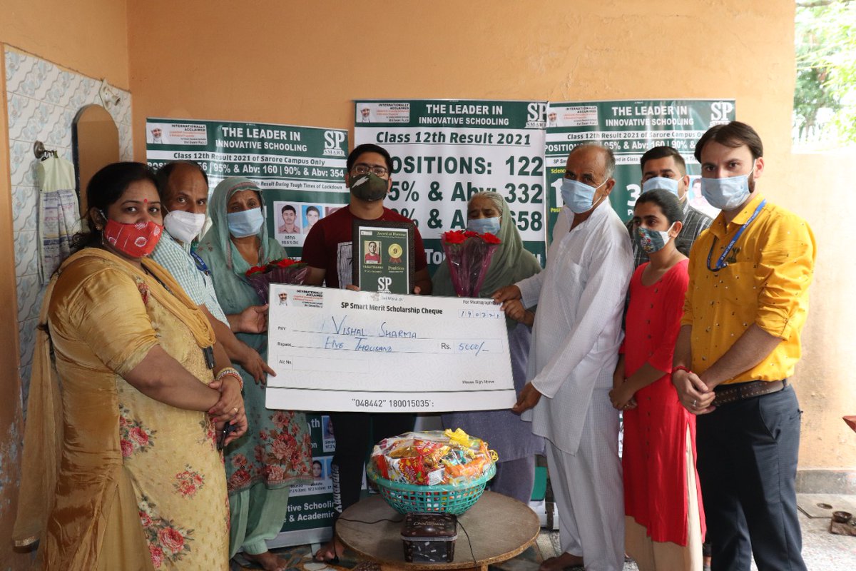 spsmartschools's tweet photo. Day 3: SP Smart Schools felicitate their Position Holder students of Class 12th. 
Team of SP Smart Schools went to homes of students taking all precautions and following COVID SoPs and awarded students for their success in the Class 12th.
#spsmartschools 
#class12thresult https://t.co/PrS7P18CqC