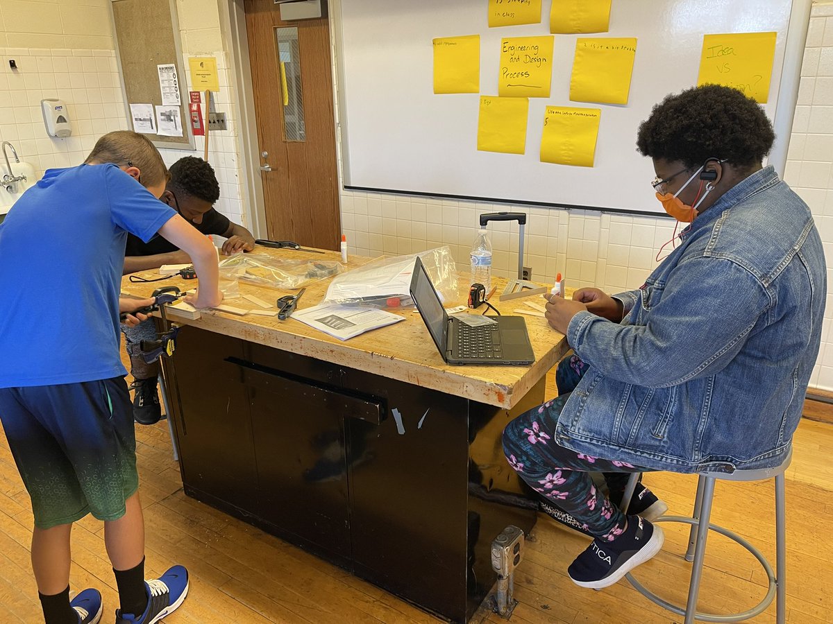 LMooreFMS_FTPS's tweet image. Students in the FMS STEAM Summer Program got really creative building Cotton Ball Launchers yesterday! Today, they are busy constructing small scale model bookcases.  Our students are truly amazing! @HurdVPFMS_FTPS @SGS_FTPSchools @KellyVPFMS_FTPS @ITCA_FTPSchools