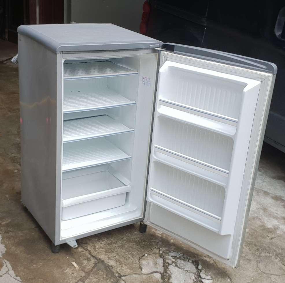 Sewa_Freezer's tweet photo. @AnnisaPohan Kak, buat yg sedang butuh Sewa Freezer (perkakas pembeku) untuk usaha makanan, minuman ataupun ASI bisa hubungi:

WA: 0815-8588-4298 atau IG: 
@SewaFreezer
 
Folded hands https://t.co/GPpUdv3Gmu