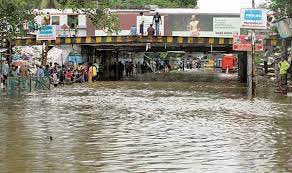 LloydMathias's tweet photo. It’s not really a normal monsoon until Mumbai’s Milan Subway and Delhi’s Minto Bridge get submerged at least once! 🙌#DelhiRains #MumbaiRains https://t.co/KY5oKYHO9S