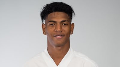 DeportesAndy's tweet photo. 📈Partido aceptable del DF Modesto Méndez 🇨🇺 vs. @NewMexicoUTD a pesar de la derrota:

✔Min: 90'
✔Entradas: 2
✔Despejes: 4
✔Bloqueo: 1
✔Intercepciones: 2
✔Pases: 39/55
✔Toques: 71
✔Duelos ganados: 7/8
✔Duelos aéreos: 2/2

@Chas_Battery 

#USLChampionship #FullyCharged https://t.co/RM3wgCIOwr