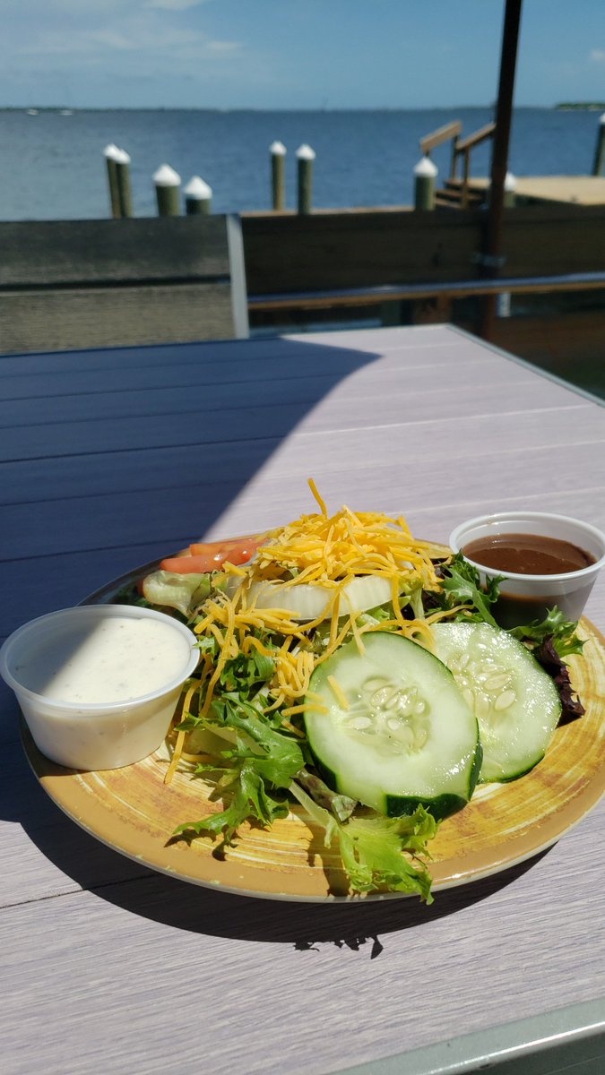 TaraTNA's tweet photo. You don't always have to travel for great food, fun, and a new experience but when you do #pier220 #fl #bookwith #quickentimetravels #foodieontwitterfl https://t.co/3ZIO4rmSax
