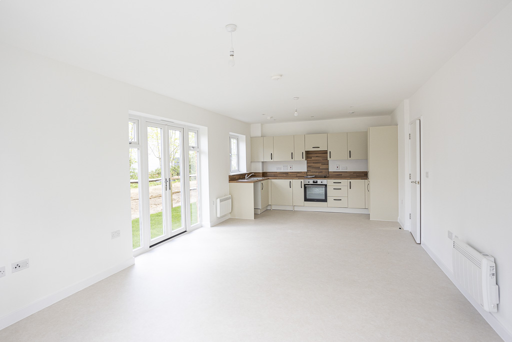 WeAreVIVIDsales's tweet photo. Our new #sharedownership #1bed &amp; #2bed apartments at Leighwood Fields #Cranleigh are very generously sized. We love these large kitchen &amp; dining spaces &amp; they're so light too! Visit https://t.co/BEDJCPhCmk to apply today! Shares from 25% @WeAreVIVIDhomes #morehomesbrightfutures https://t.co/jWyMCWwM3s