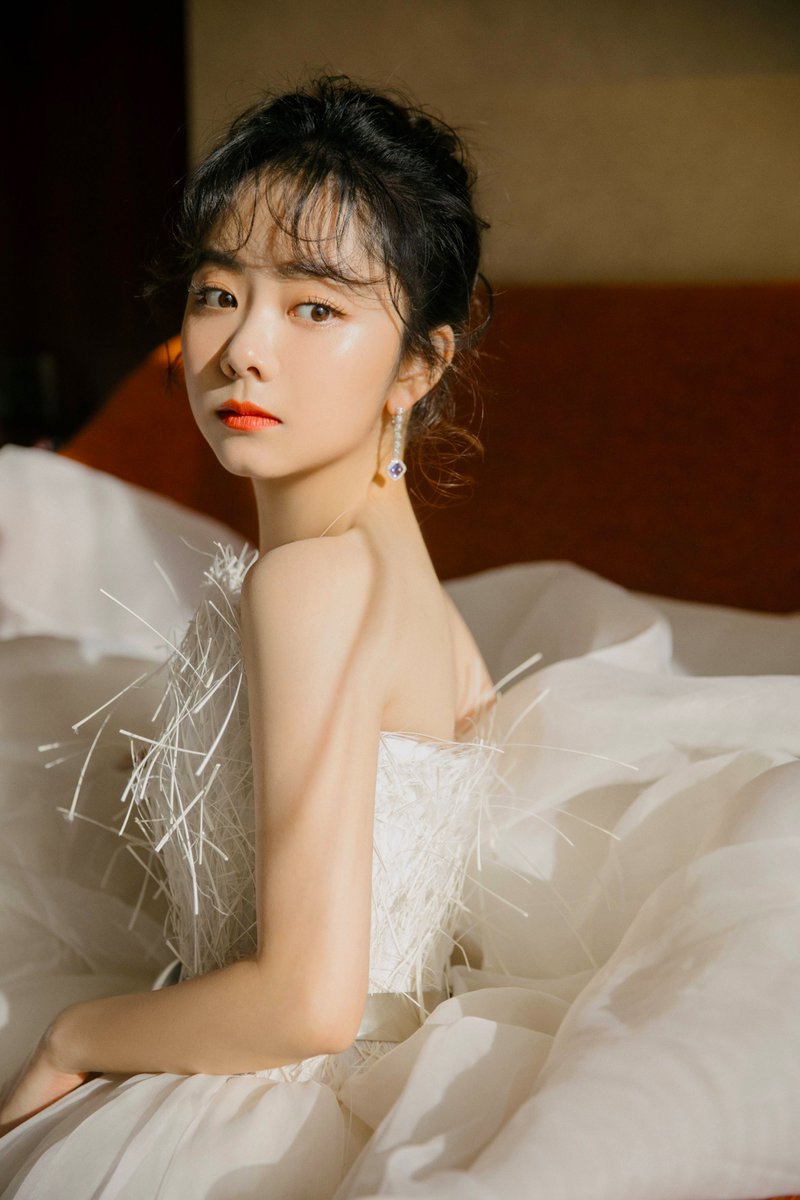 songyunfolder's tweet photo. 𝐰𝐞𝐥𝐜𝐨𝐦𝐞 𝐭𝐨 𝐬𝐨𝐧𝐠𝐲𝐮𝐧𝐟𝐨𝐥𝐝𝐞𝐫 ✨
━ eng trans account for c-actress #谭松韵 #SevenTan #TanSongyun #담송운 

 ↳ gif (+ chat) acc: @songyunsgif
 ↳ carrd for seven: https://t.co/TrYxr7HWdi
 ↳ youtube (eng sub uploads): https://t.co/UbRMFzsLCP https://t.co/AU2sFedz7f