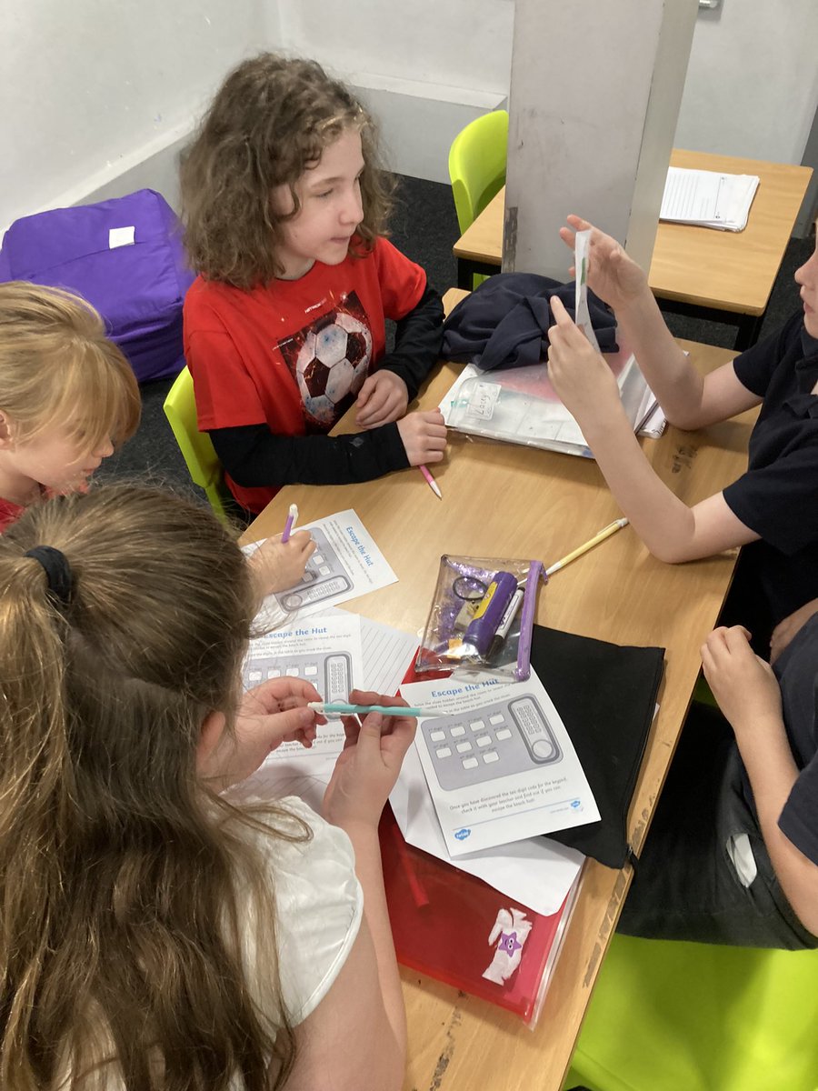 ClassYorkY4's tweet photo. What a great morning we have had today! We have used our English knowledge to solve the clues in order to escape the room. @MeadsteadPA @MeadsteadHead @MeadsteadD @AETAcademies https://t.co/dbWpdg5pAF