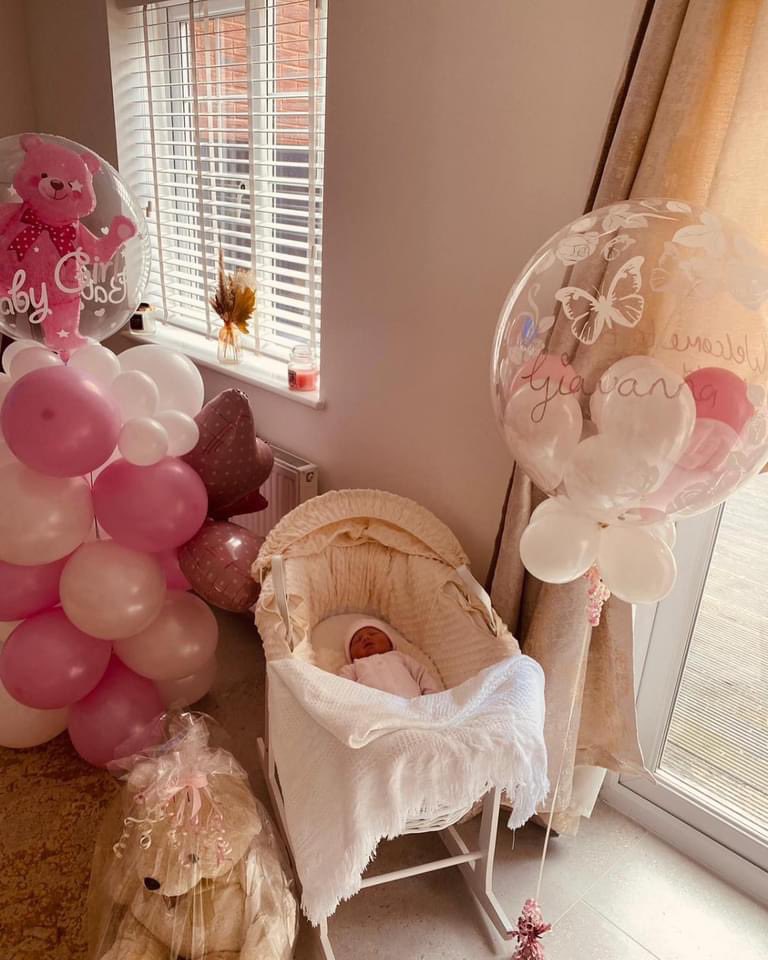 CamUtdMen's tweet photo. Look at this beauty!! Congratulations to our 🔋🐰 @C_L_Striin and his fiancé Shannon on the birth of their first born.....a baby girl named Giavanna! All the best from all the #CamArmy https://t.co/BXnJyGNlBW