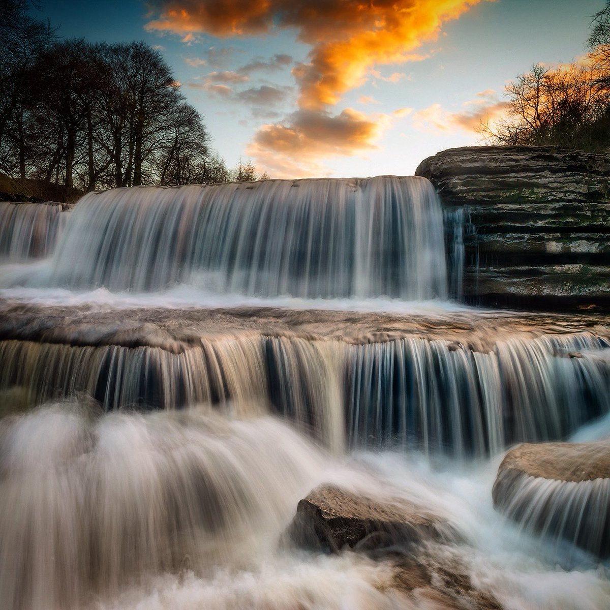 @Costa_Hikes Aysgarth lower falls in North Yorkshire, England #aysgarthfalls #photographer #waterfalls