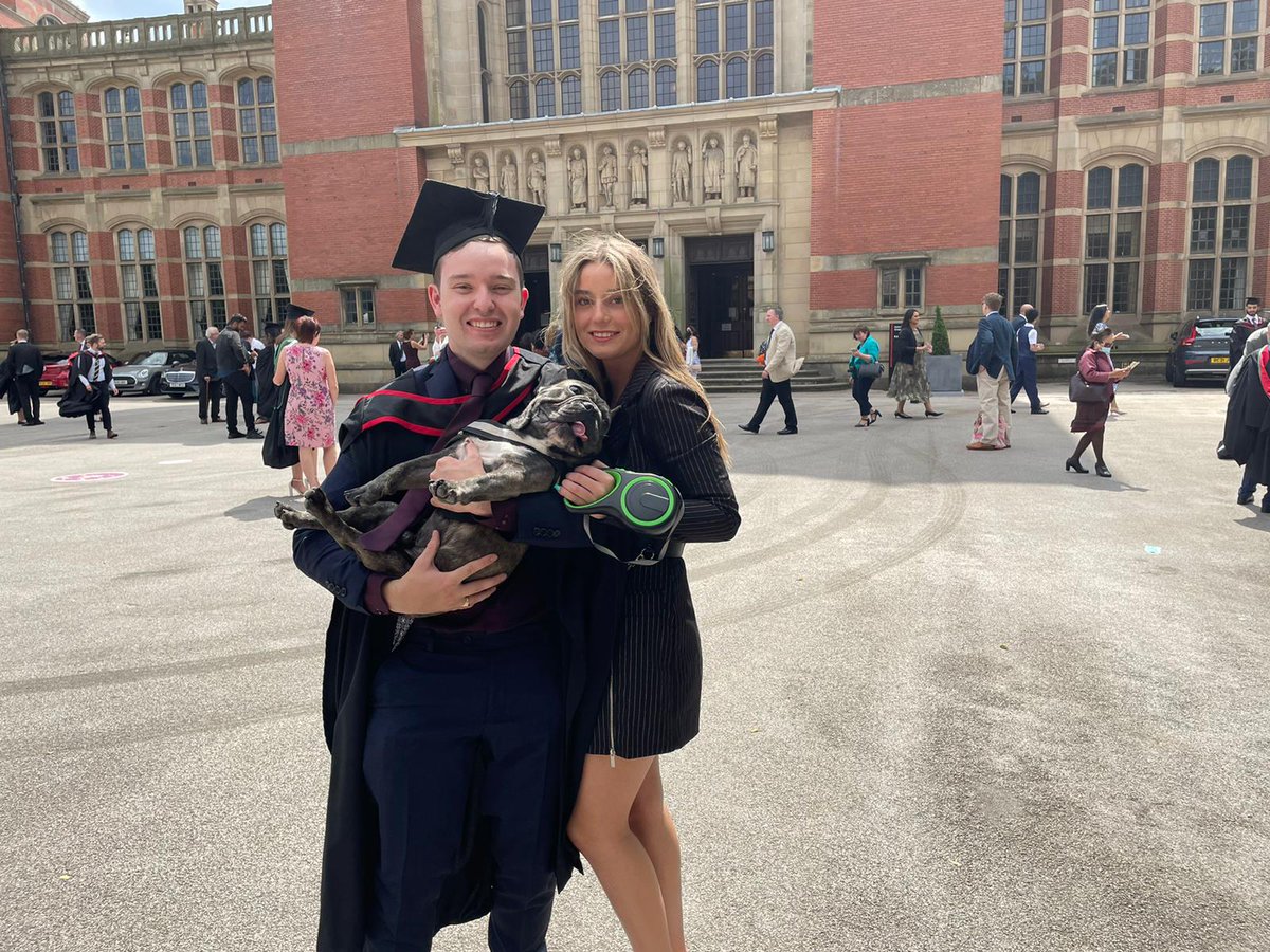 PreeceMed's tweet photo. Graduation celebrations - Frenchie edition
#UoBGraduation @unibirmingham https://t.co/eW4NB33I9D