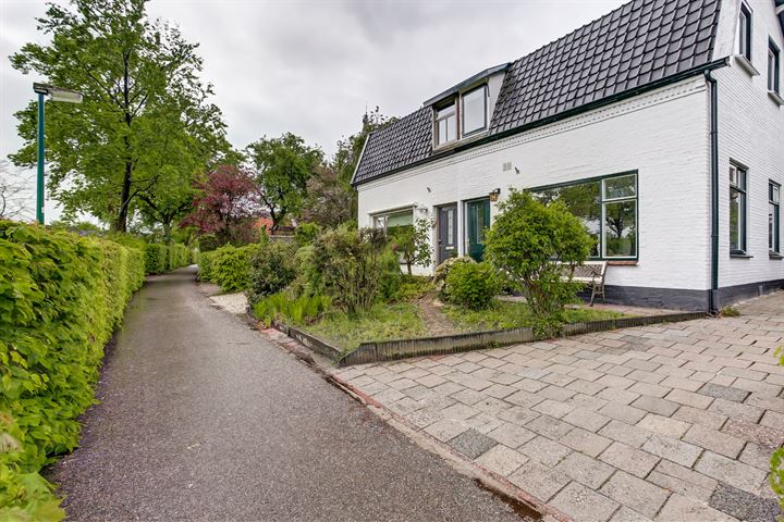 🏠 Weer een dikke 10  binnen gehaald op Funda met de verkoop van Kerkpad ZZ 150!

Manon, Makelaar voor een uur, uit Soest heeft ons vanaf het eerste contact tot en met de verkoop meer dan voortreffelijk begeleidt. 

Manon als jouw makelaar? Neem contact op
ow.ly/X5RQ50FvWMA