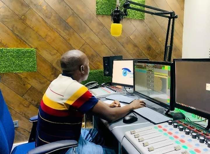 AthianiFM's tweet photo. #Too Wa Athiani 7PM-00HRS
#Apostoooooooo king'ang'i Kya weu
Nairobi/Masaku 99.2Fm, Kitui 97.7Fm, Makueni 94.7Fm &amp; 97.7Fm Embu/Meru 95.5Fm &amp; Mombasa 91.2Fm.
https://t.co/oPb9UA051Z
SMS 21992 https://t.co/6Hn4vl3oUH