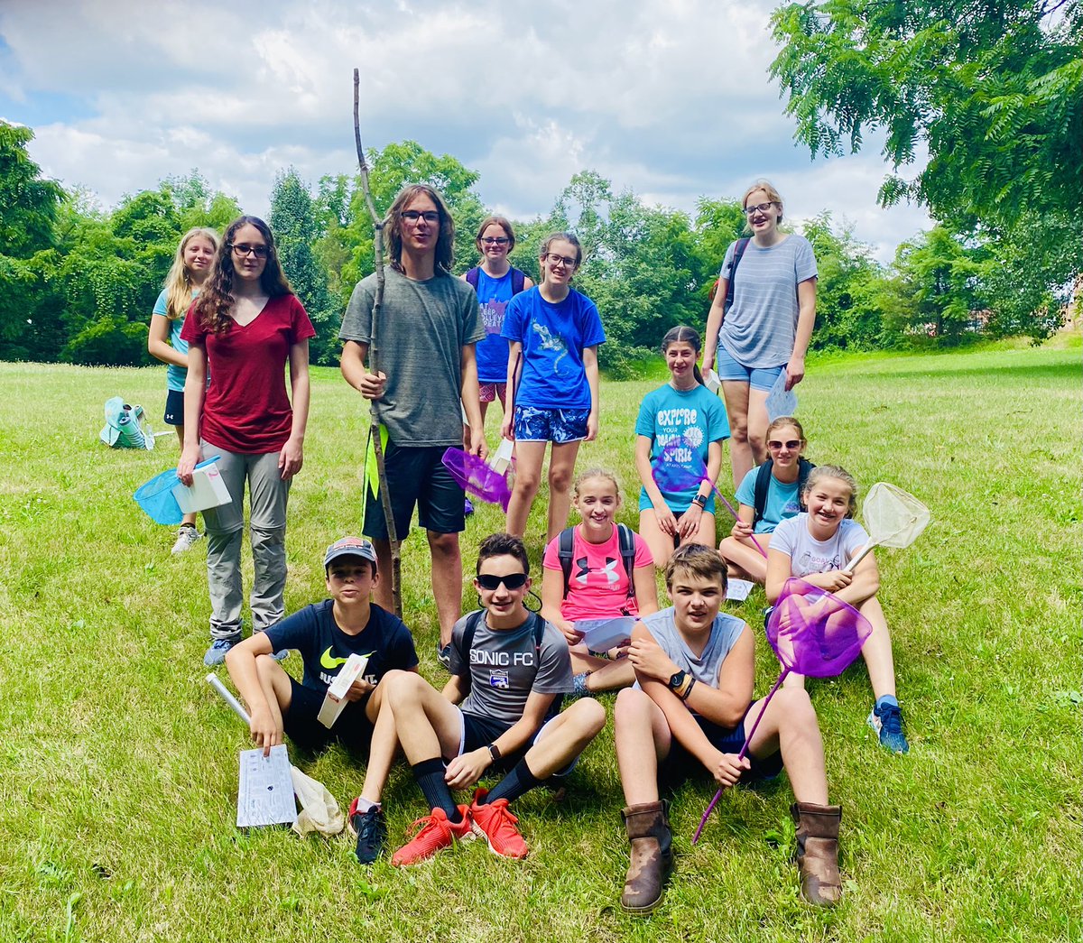 PepScienceSpot's tweet photo. Day two - Hello Mr. Dragonfly- stream study - searching for macro invertebrates - Squatching ain’t easy… #BermudianSprings #ecology #environmentalfieldstudy #macroinvertebrates #StreamStudy https://t.co/sRnsofWaNv
