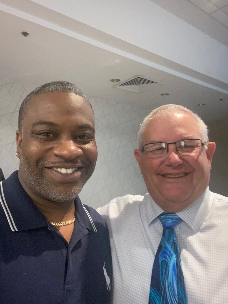 jasonabattle's tweet photo. High Reliability Schools utilizing Marzano Reaources with Toby Boss
#Richinstudentsuccess https://t.co/XDClvqh1q9