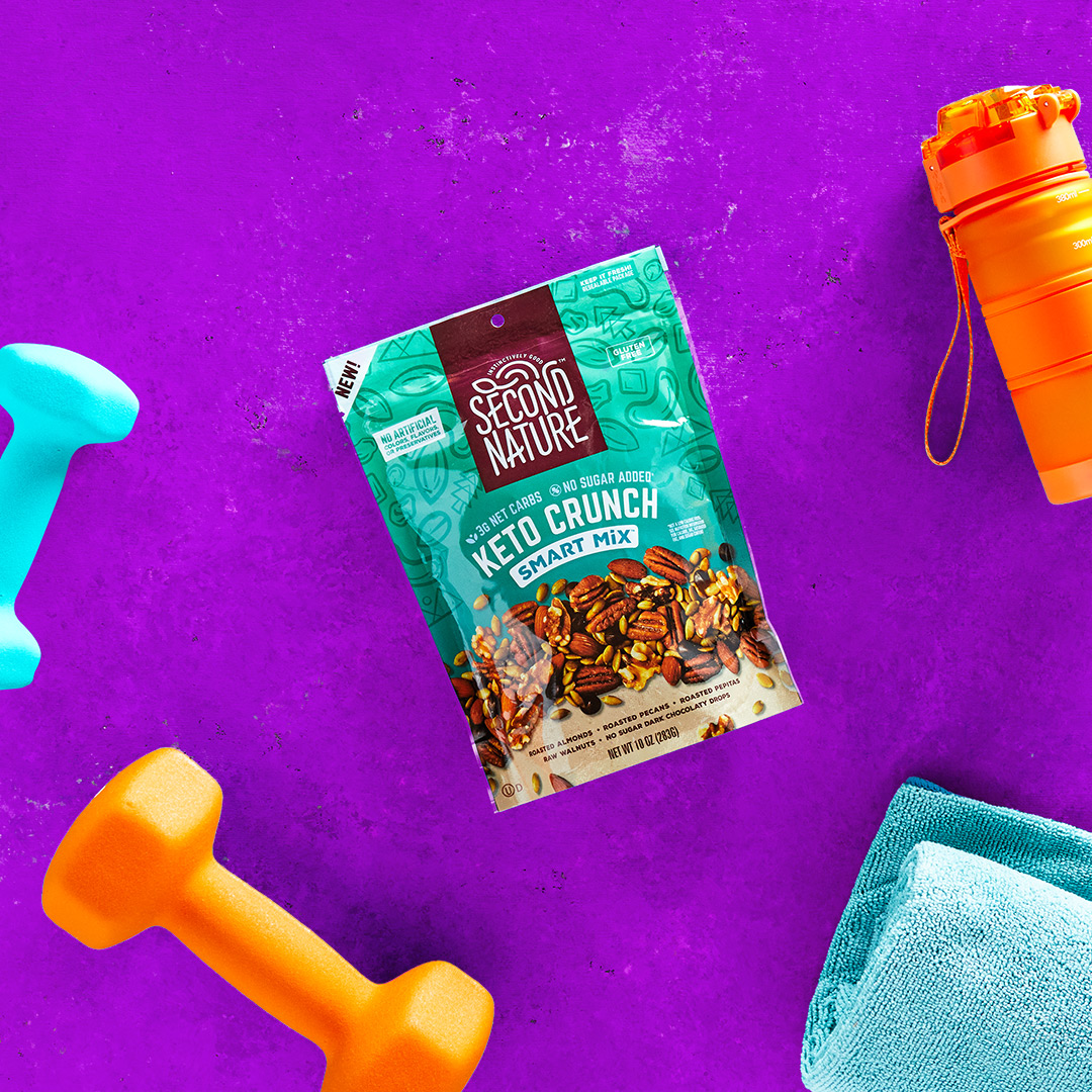 EatSecondNature's tweet photo. Fuel your workouts &amp; satisfy those post-gym cravings with our clean and lean #KetoCrunch Smart Mix! 

Nutrient-dense roasted and raw nuts join forces with delicious no-sugar added chocolaty drops for a reward-worthy snack at only 3g net carbs per serving! https://t.co/fyo8ler93C https://t.co/XNABLANwAx