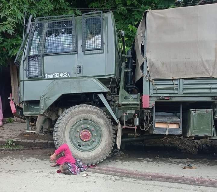Army vehicle crushed a woman to death in Nadihal village of north #Kashmir #Bandipora district. This was the 2nd incident in one week.😭

No outrage because it is normal there as their lives have no value..

#KashmiriLivesMatter 
#KashmirBleeds 
#FreeKashmir