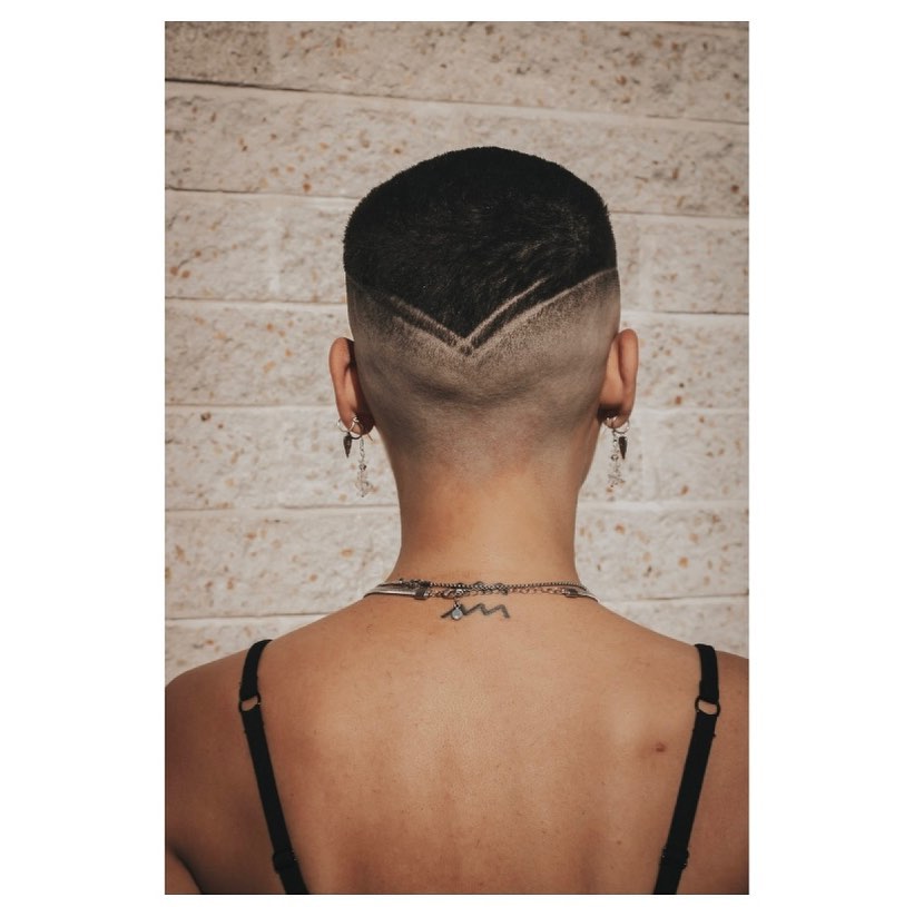 Floyds99's tweet photo. 🔥Design Lines Inspiration

Stylist Credit: @brookecunane

#designwork #designlines #hairdesign #hairstylist #hairideas #womenshair #floyds #floydsbarbershop #barber #barbershop #hairinspiration #hairforeveryone #foreveryone #haircutsforeveryone https://t.co/n9c8W0qgb9