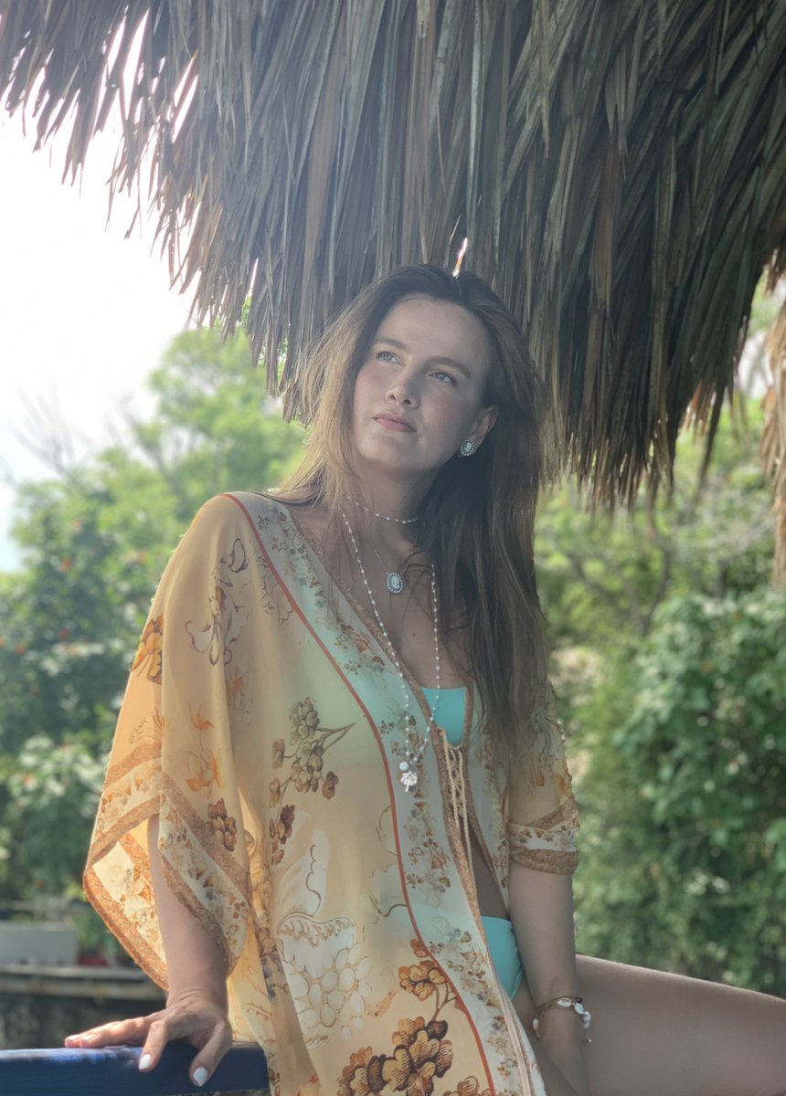 veronica castilla tweet media