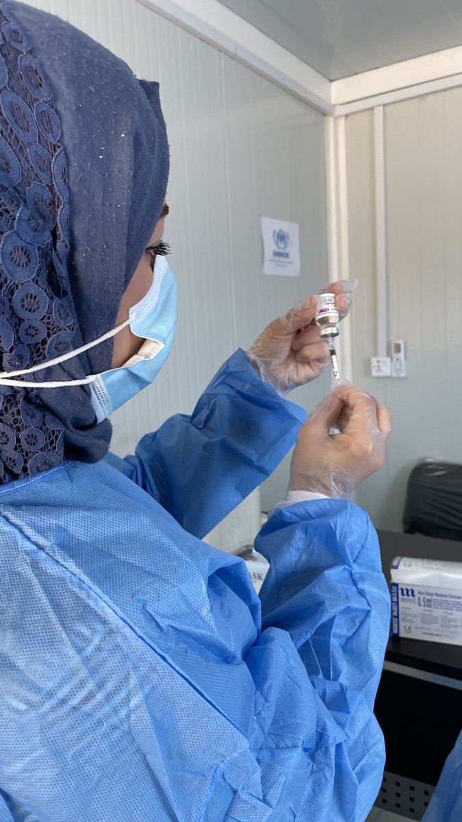 UNHCRIraq's tweet photo. COVID-19 vaccination unit was inaugurated today in Domiz 1 refugee camp in Duhok, Kurdistan Region of Iraq. 🏥💉

The vaccination unit, as part of the existing public health centre at the camp, supports refugees and the host community in the area. 🤝

👉https://t.co/nMUHeKfFWB https://t.co/ED1zEEtpkK