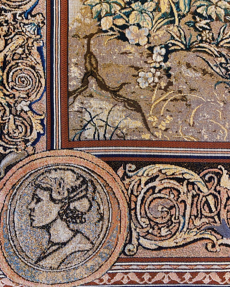 LotsRdAuctions's tweet photo. Lot 334
Tapestry/Wall Hanging. 17th century Flemish style, 193cm x 140cm.
Estimate £200 - £400
Interiors auction date: 18th of July 2021
#tapestry #wallhanging #17thcentury #flemishstyle #interiors #interiordesign #lotsroad #lotsroadauctions #auctionhouse https://t.co/QYzP6CcjKb