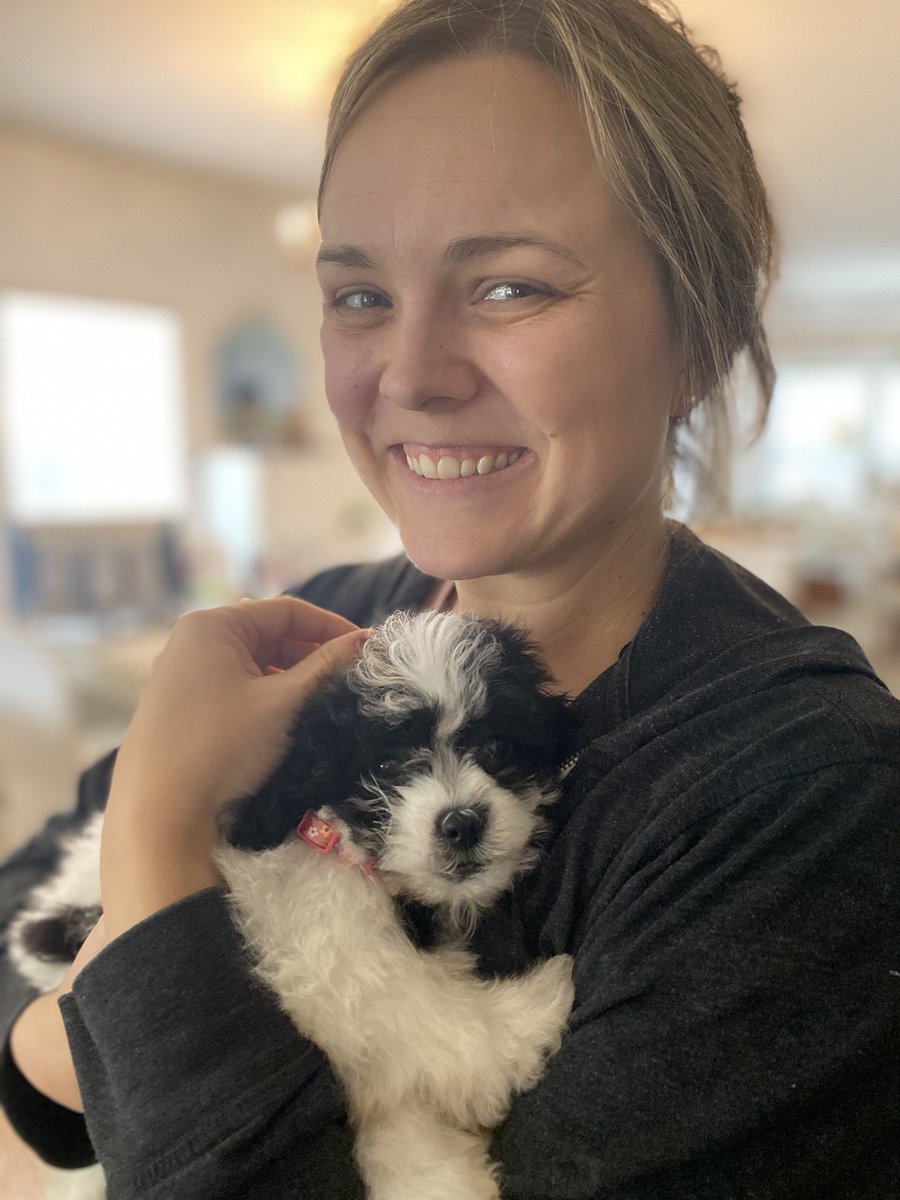 diealonegames's tweet image. I know someone. My amazing wife recently started playing D&amp;amp;D for the first time and she like beautiful handcrafted sparkly things. 😁 #WyrmwoodWednesday