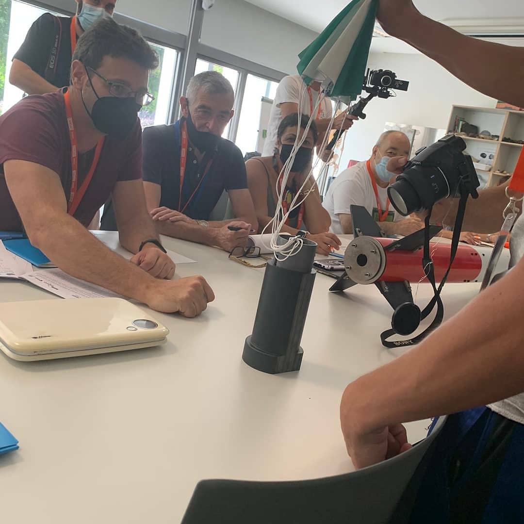helios21famdif's tweet photo. Verificación Técnica del Cansat @EseroSp #cansat #cansatsp #cansat2021 #helios21 #famdif https://t.co/tNeK62aWUw