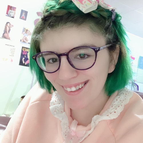 sleepybabiesoft's tweet photo. new hair who dis? lol 
#agere #sfwagere #sfwregression #pastel #green #greenhair #hairdye https://t.co/cUX3jm1NvC