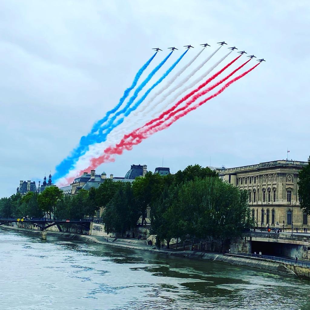 PhGoetz_ICARE's tweet photo. @hammouda_amel @PAFofficiel Cadeau et bonnes vacances 😉🇫🇷 https://t.co/UODDaKSfh1